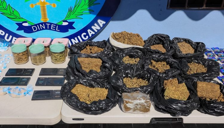 Droga ocupada por el DINTEL en el sector Capotillo.