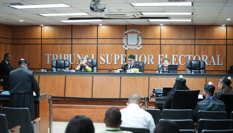 Pleno del TSE.