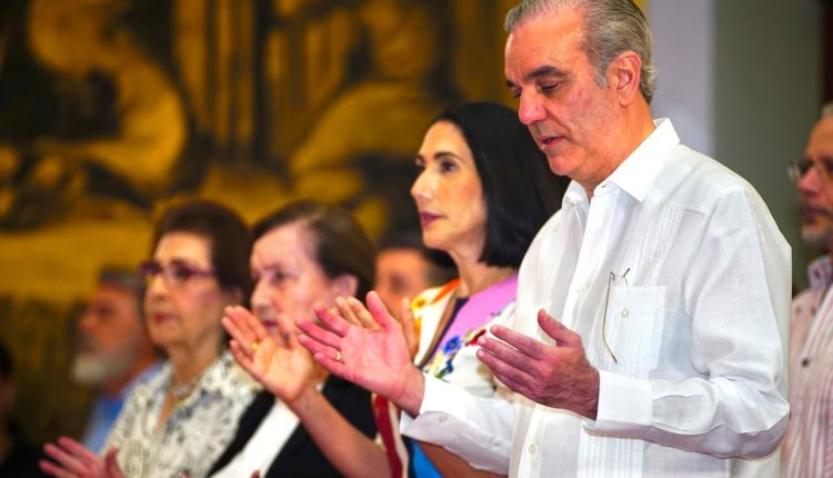 Luis Abinader en celebración de su cumpleaños.