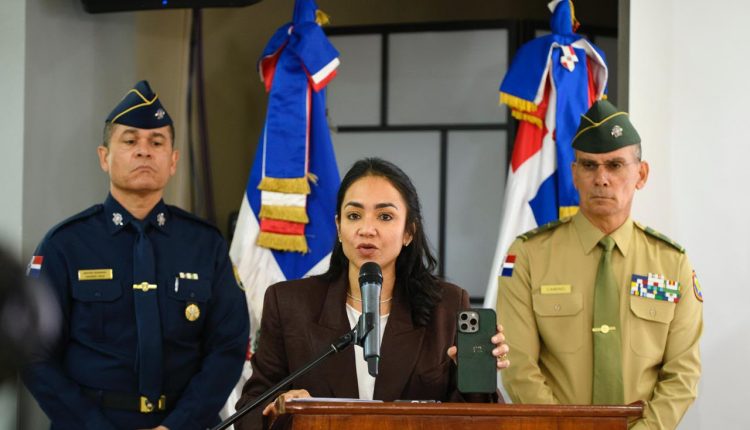 Ministra Faride Raful habla del tema migración