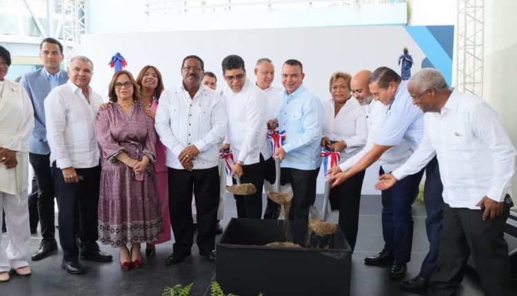 Primer picazo para remozamiento emergencia del Darío Contreras.