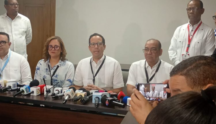 Sigmund Freund ofreció detalles de la asamblea del PRM.