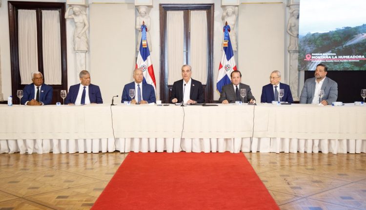 Abinader encabezó titulación de parques nacionales.