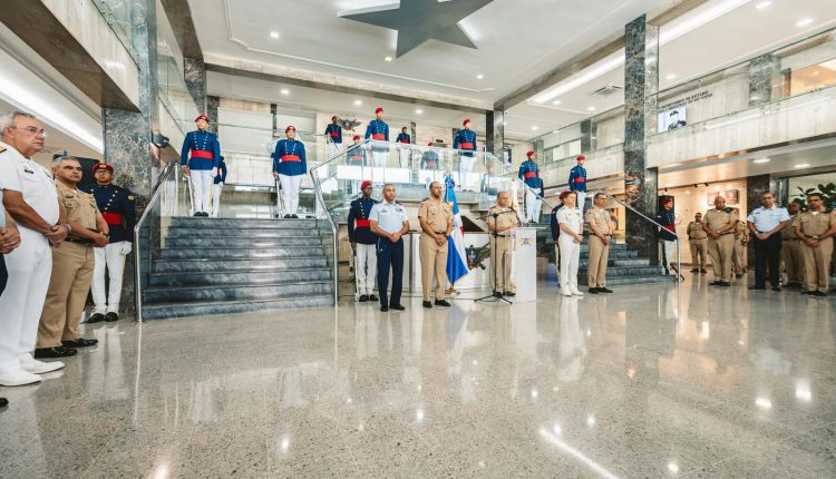 Despedida de militares por parte del Ministerio de Defensa.