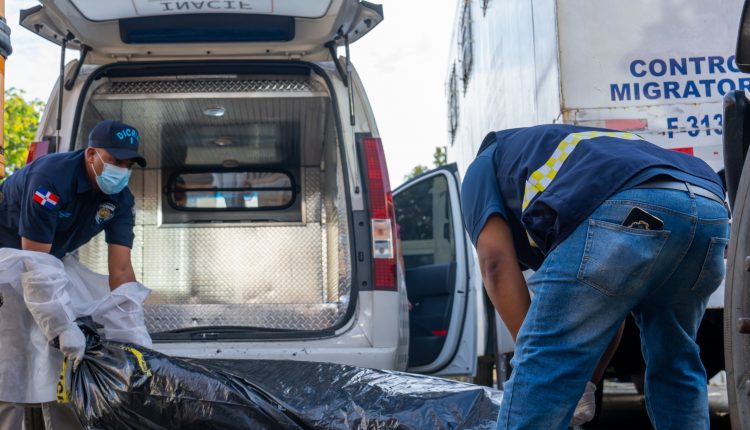 Cuerpo de hombre hallado en sede de Migración.