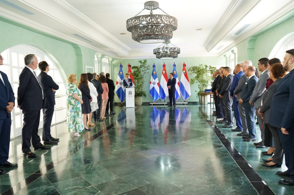 Acto de condecoración de Fredrik Lammert .