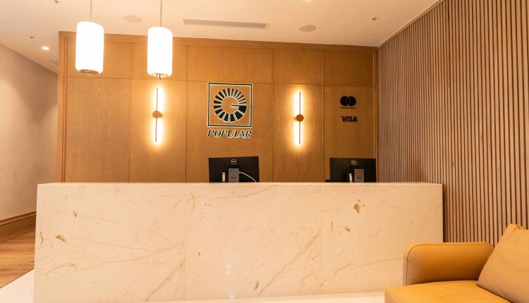 El servicio del Lounge Popular funciona las 24 horas para viajeros frecuentes que realizan reservas anticipadas.