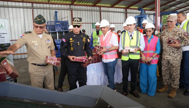 Mercancías destruidas por autoridades.