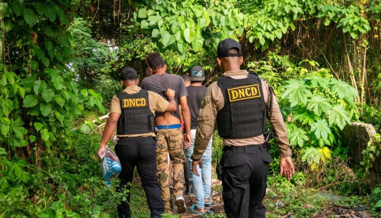 Detenidos en la intervención de autoridades en La Vega.