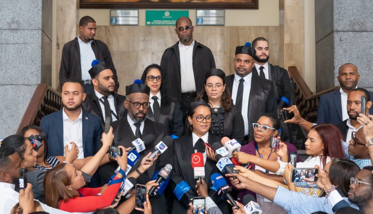 Mirna Ortiz y otros fiscales en el caso de SENASA.