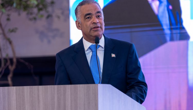 Joel Santos, ministro de Energía y Minas.