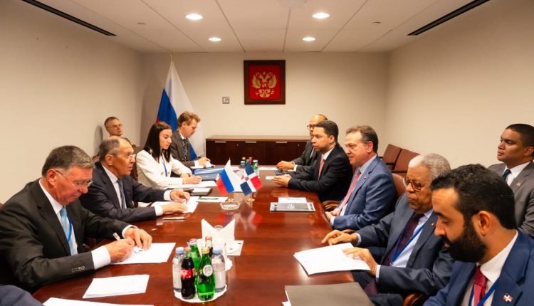 Cancilleres de Rusia y de República Dominicana encabezaron reunión bilateral