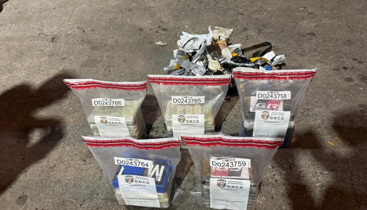 Droga incautada en el puerto de Haina.