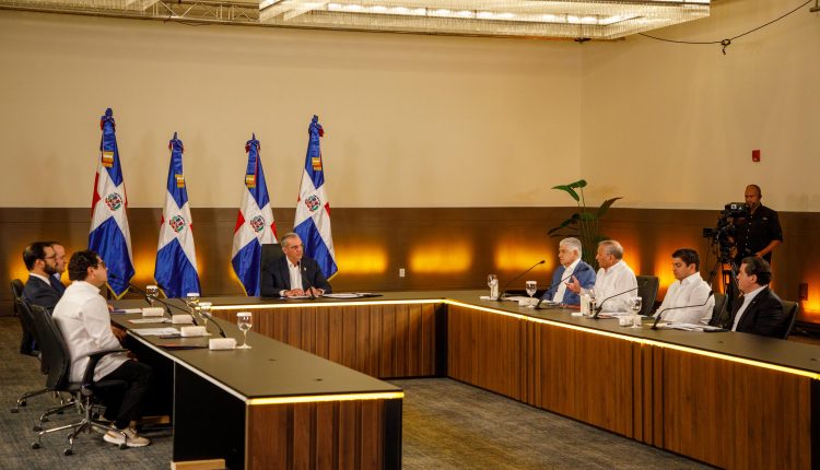 Abinader encabezó LA Agenda desde Santiago.