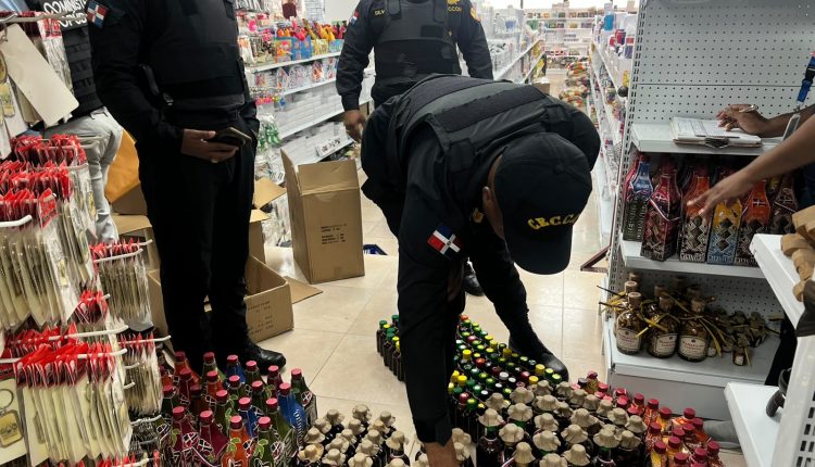 Medicamentos incautados por el Ministerio Público y el CECCOM.