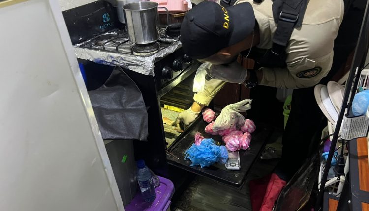 Operativo de la DNCD contra el microtráfico en el Distrito Nacional.