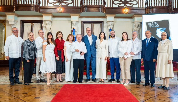 Abinader encabezó los premios para envejecientes.