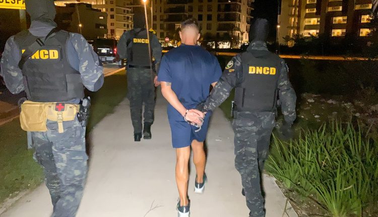 Jonathan Yera Pozo cuando fue detenido por las autoridades
