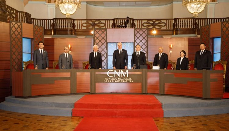 Luis Abinader y miembros del CNM en vistas públicas con aspirantes a SCJ.